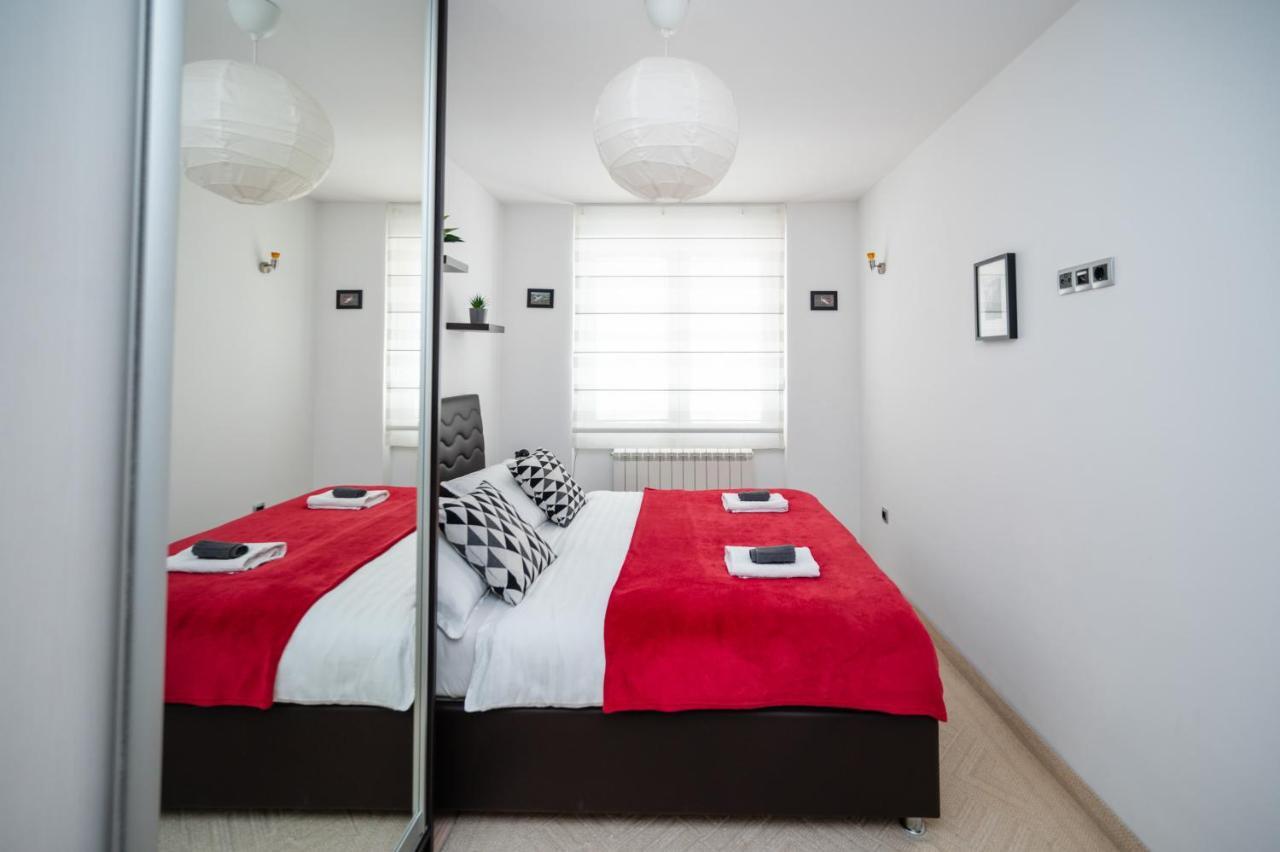 Bright 1Bdr Apartment In The City Center Saraybosna Dış mekan fotoğraf
